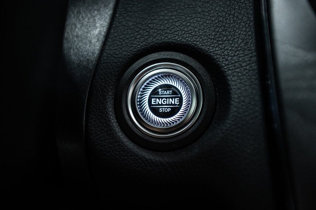 2020 Mercedes-Benz C-Class C 300 AMG PACK | CLEAN CARFAX | BAS KM in Laval, Quebec - 16 - w1024h768px