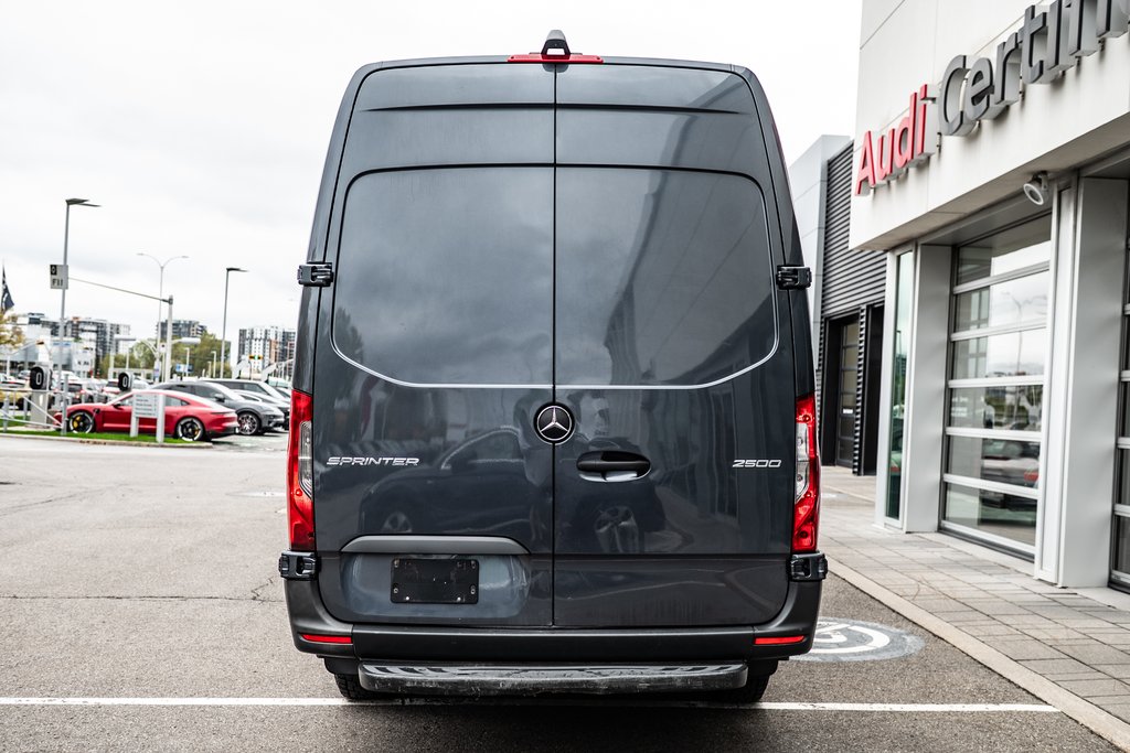 2020 Mercedes-Benz Sprinter Cargo Van 2500 DIESEL HIGH ROOF in Laval, Quebec - 6 - w1024h768px