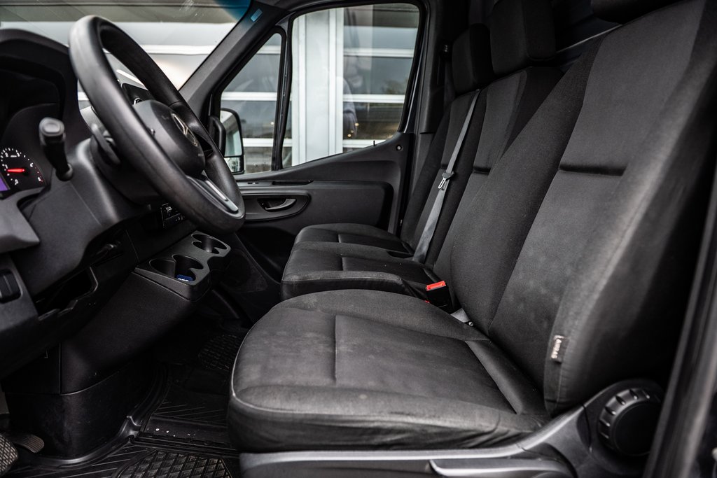 2020 Mercedes-Benz Sprinter Cargo Van 2500 DIESEL HIGH ROOF in Laval, Quebec - 15 - w1024h768px