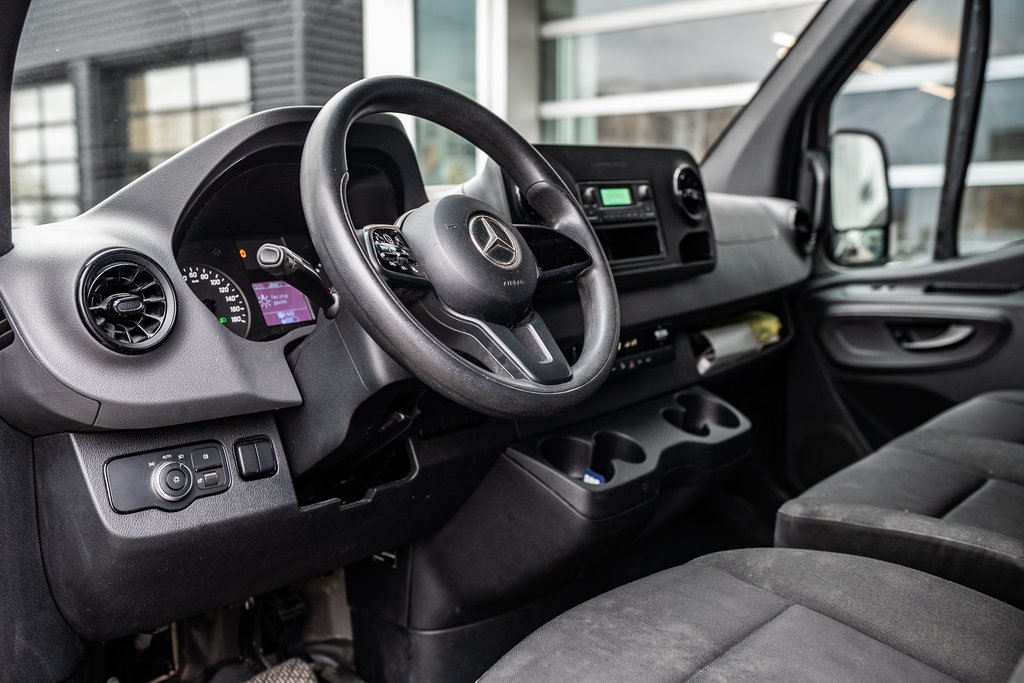 2020 Mercedes-Benz Sprinter Cargo Van 2500 DIESEL HIGH ROOF in Laval, Quebec - 16 - w1024h768px