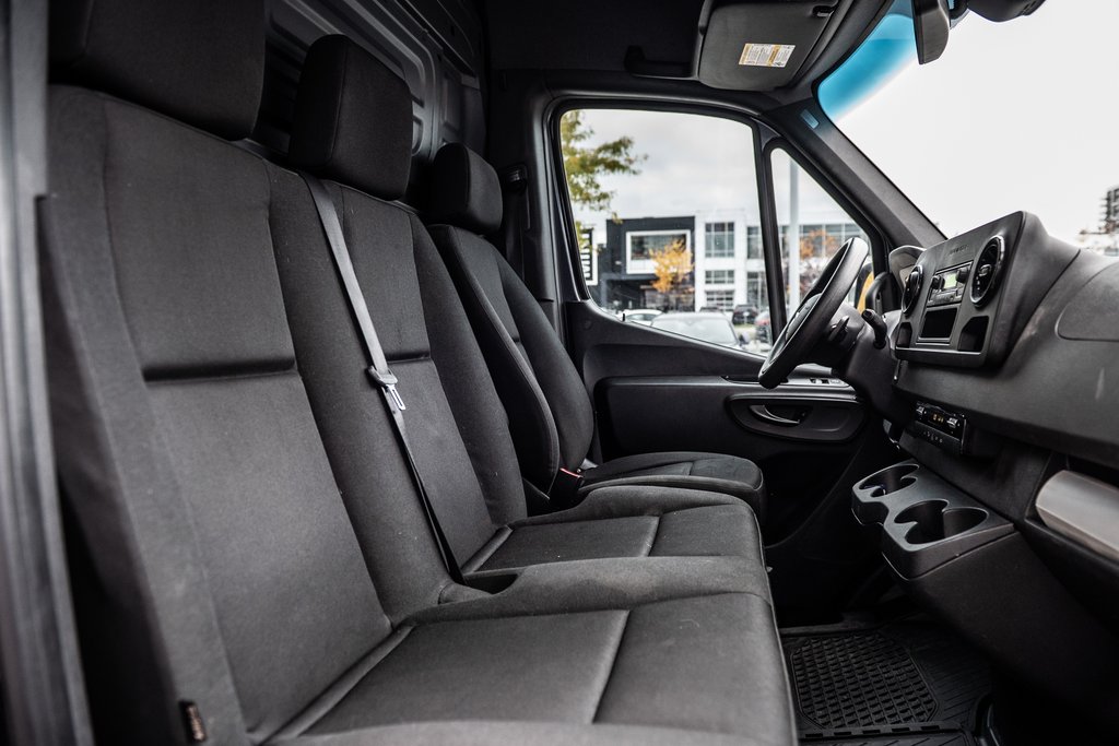 2020 Mercedes-Benz Sprinter Cargo Van 2500 DIESEL HIGH ROOF in Laval, Quebec - 13 - w1024h768px