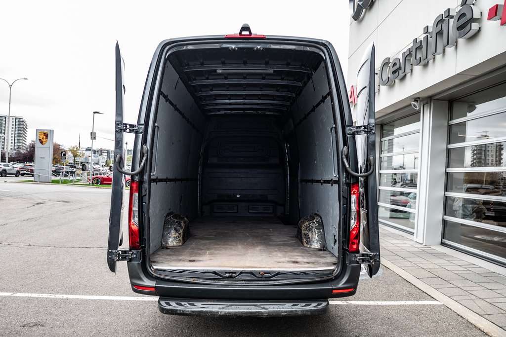 2020 Mercedes-Benz Sprinter Cargo Van 2500 DIESEL HIGH ROOF in Laval, Quebec - 10 - w1024h768px