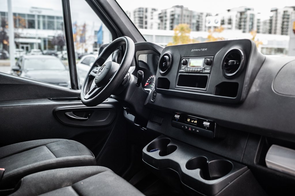 2020 Mercedes-Benz Sprinter Cargo Van 2500 DIESEL HIGH ROOF in Laval, Quebec - 12 - w1024h768px