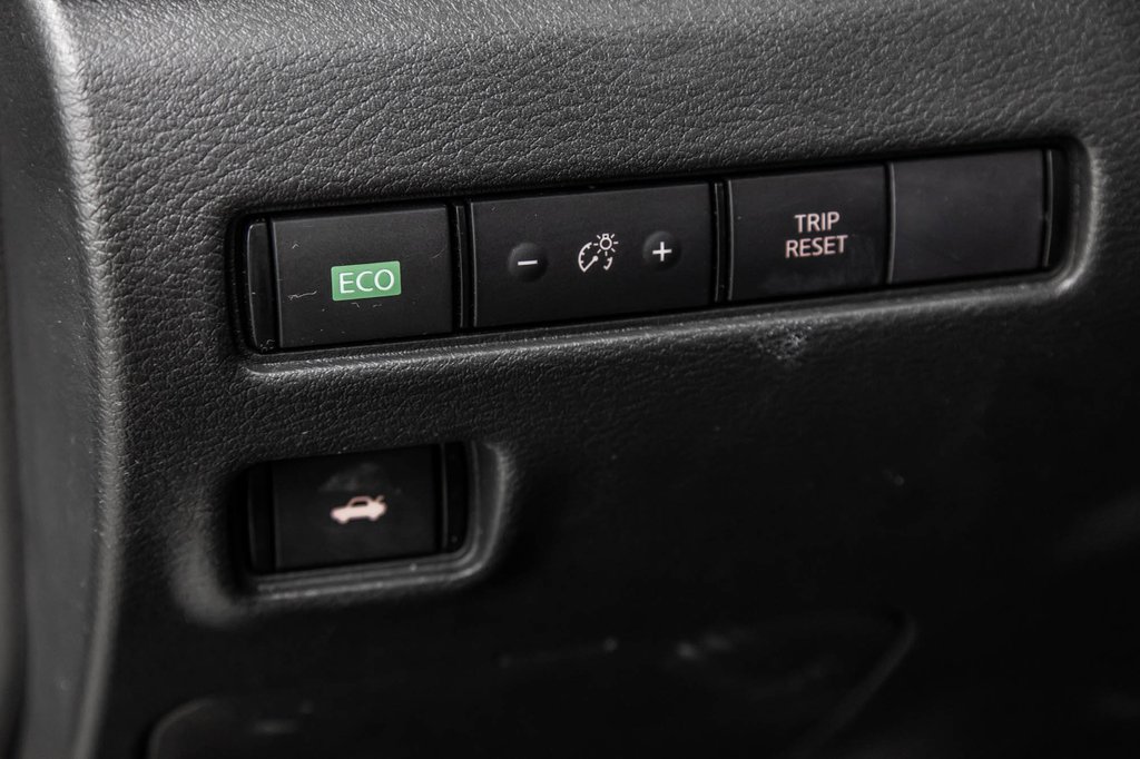 2023 Nissan Sentra S PLUS CVT in Laval, Quebec - 15 - w1024h768px