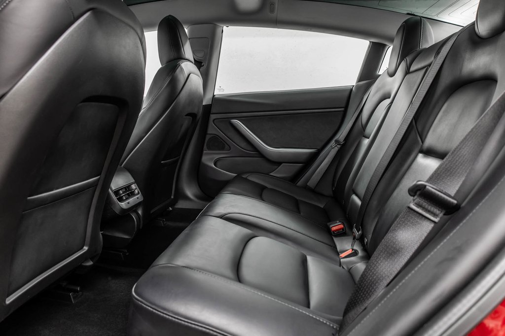 2019 Tesla Model 3 LONGUE RANGE AWD AUTO PILOT in Laval, Quebec - 24 - w1024h768px