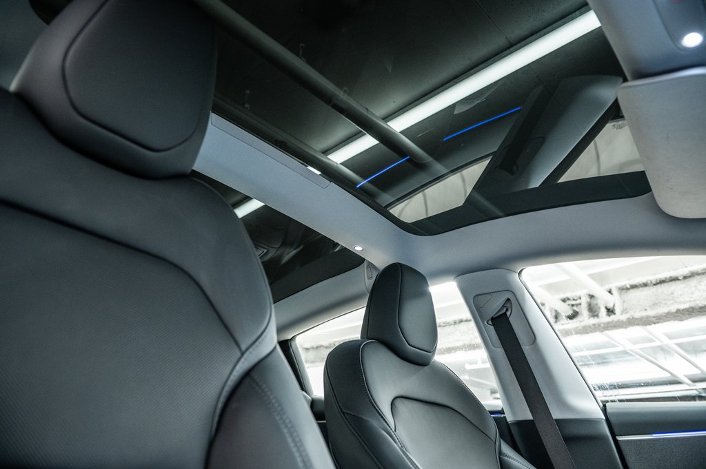 2024 Tesla Model 3 Standard Range Plus | Full Self-Driving computer 4 in Laval, Quebec - 32 - w1024h768px