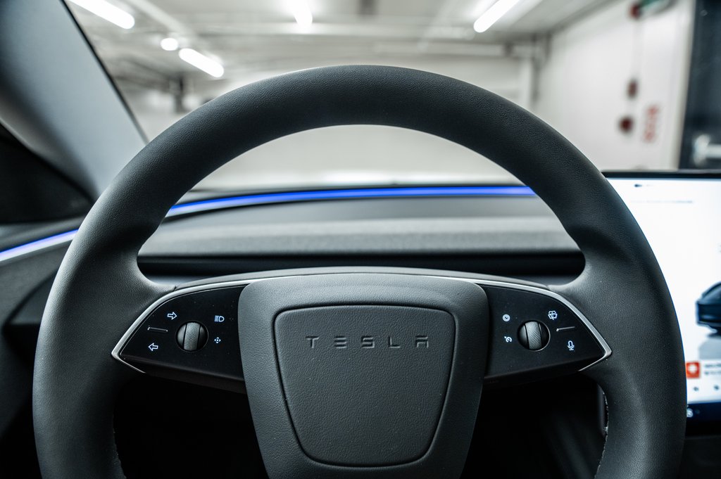 2024 Tesla Model 3 Standard Range Plus | Full Self-Driving computer 4 in Laval, Quebec - 15 - w1024h768px