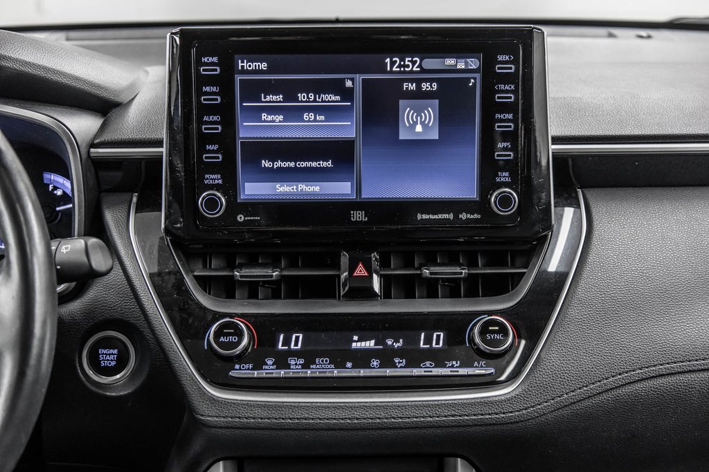 2022 Toyota COROLLA CROSS XLE TOIT CUIR in Laval, Quebec - 33 - w1024h768px