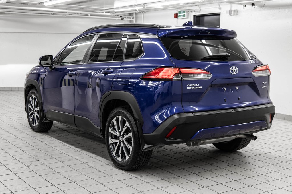 2022 Toyota COROLLA CROSS XLE TOIT CUIR in Laval, Quebec - 4 - w1024h768px