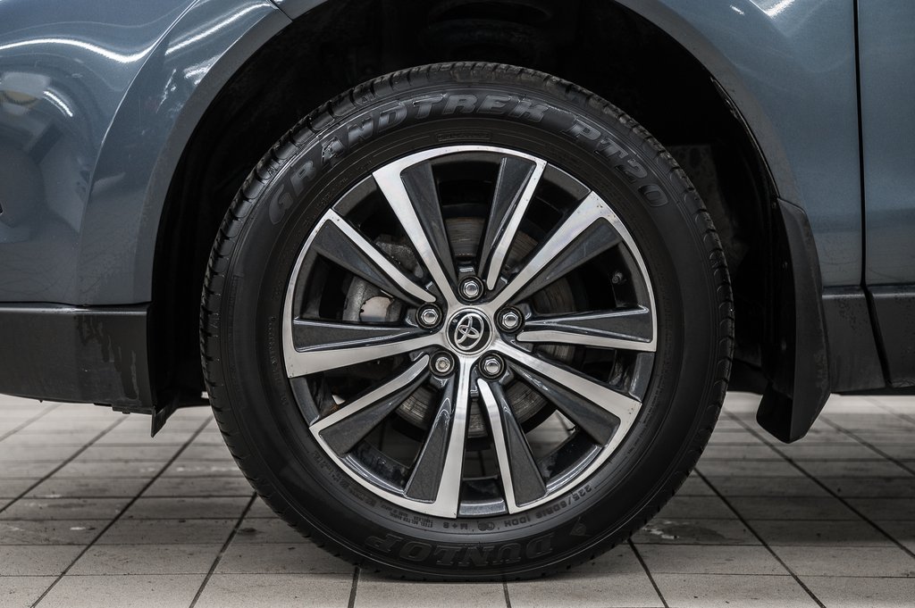 Toyota Venza HYBRIDE AWD LE 2022 à Laval, Québec - 8 - w1024h768px