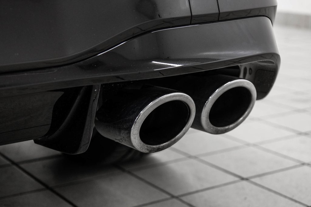 2024 Volkswagen Golf R TOIT PANORAMIQUE 19 PCS in Laval, Quebec - 10 - w1024h768px