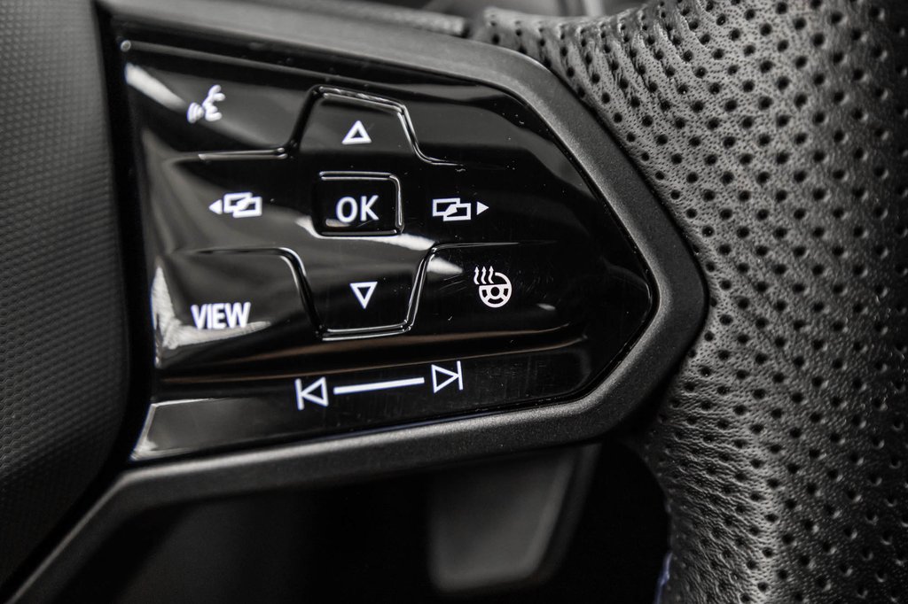 2024 Volkswagen Golf R TOIT PANORAMIQUE 19 PCS in Laval, Quebec - 20 - w1024h768px