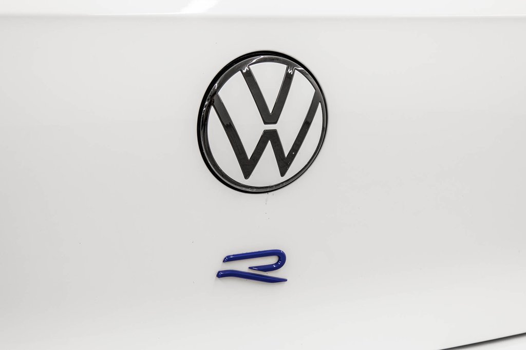 Volkswagen Golf R MANUELLE CUIR 2024 à Laval, Québec - 9 - w1024h768px