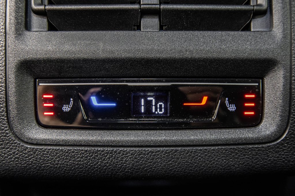 Volkswagen Golf R MANUELLE CUIR 2024 à Laval, Québec - 29 - w1024h768px