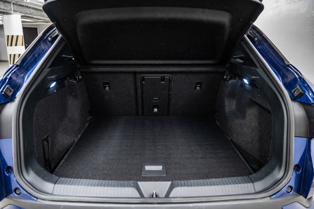 2021 Volkswagen ID.4 PRO AWD in Laval, Quebec - 11 - w1024h768px