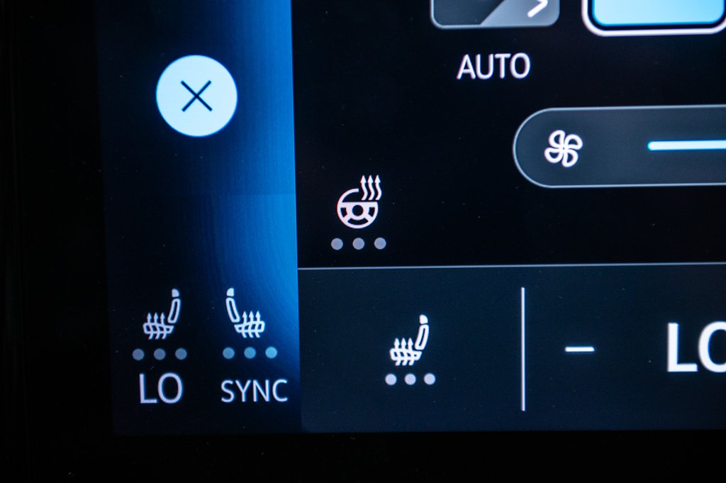 2021 Volkswagen ID.4 PRO AWD in Laval, Quebec - 23 - w1024h768px