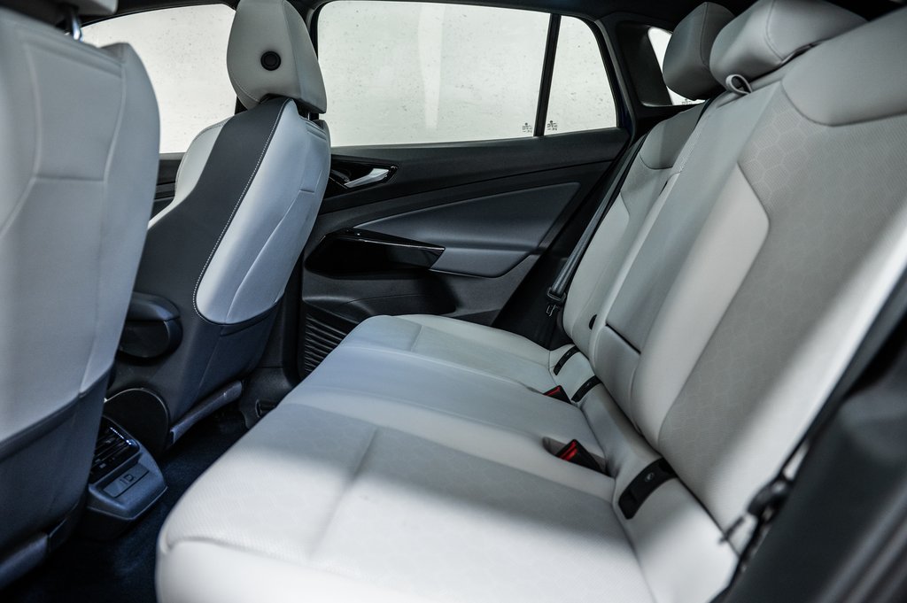 2021 Volkswagen ID.4 PRO AWD in Laval, Quebec - 27 - w1024h768px