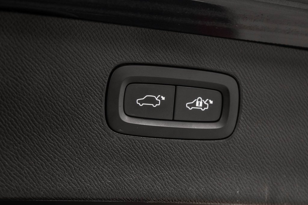 Volvo XC90 Recharge INSCRIPTION T8 TI 2022 à Laval, Québec - 13 - w1024h768px