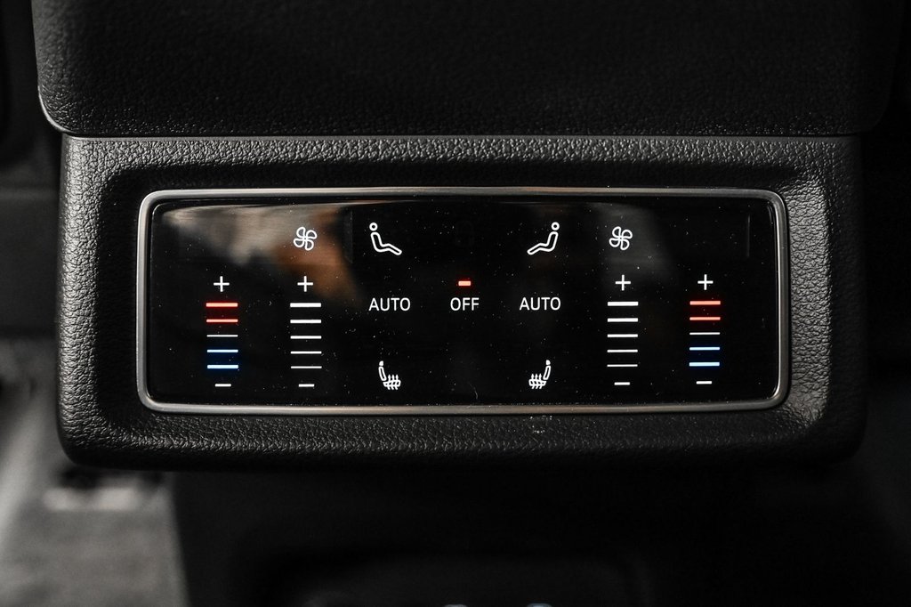 Audi Q8 e-tron PREMIUM PACK + B&O PREMIUM SOUND SYSTEM | BAS KM!! 2024 à Laval, Québec - 22 - w1024h768px