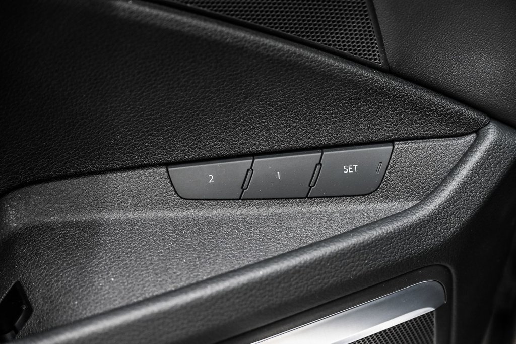 Audi Q8 e-tron PREMIUM PACK + B&O PREMIUM SOUND SYSTEM | BAS KM!! 2024 à Laval, Québec - 12 - w1024h768px