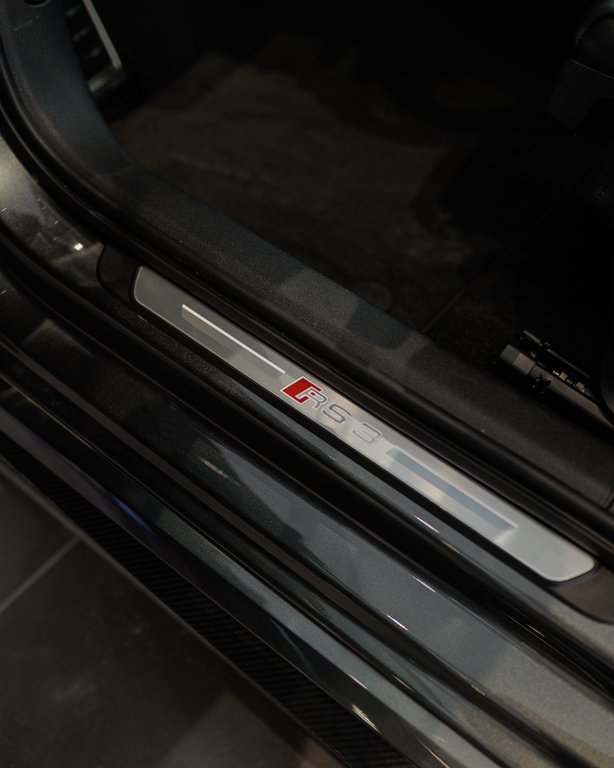Audi RS 3  2025 à Laval, Québec - 9 - w1024h768px