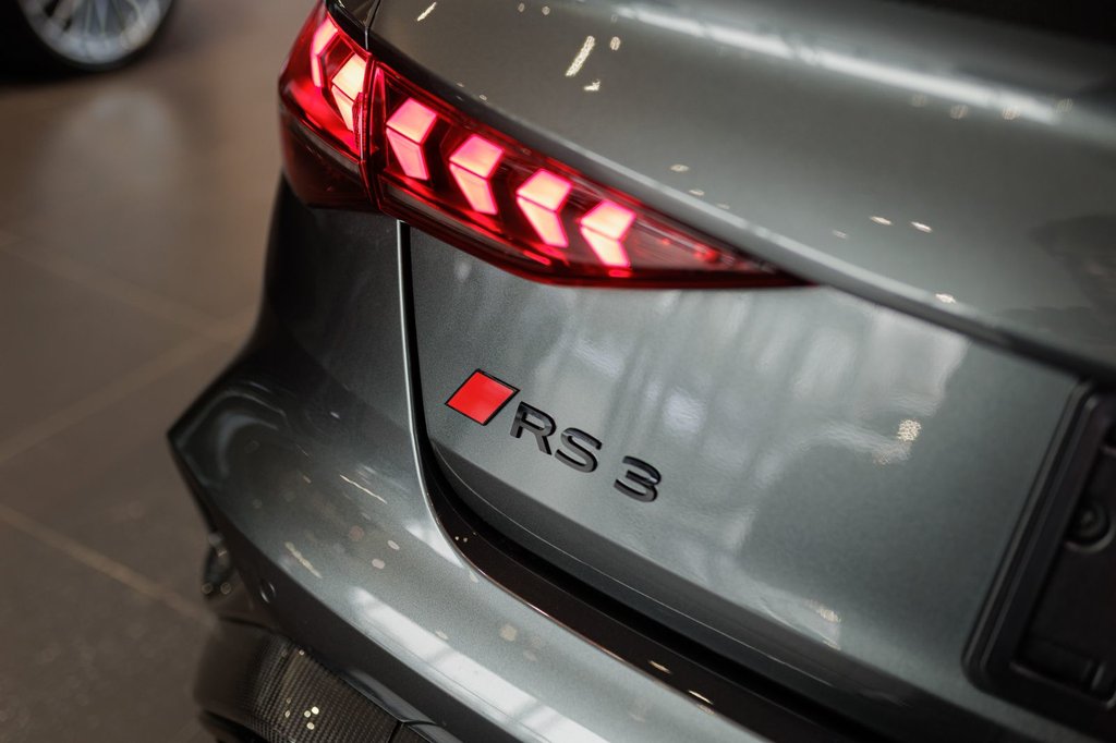 Audi RS 3  2025 à Laval, Québec - 17 - w1024h768px