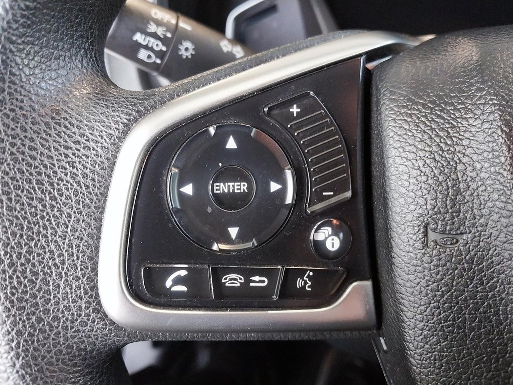 2018 Honda CR-V in Quebec, Quebec - 12 - w1024h768px