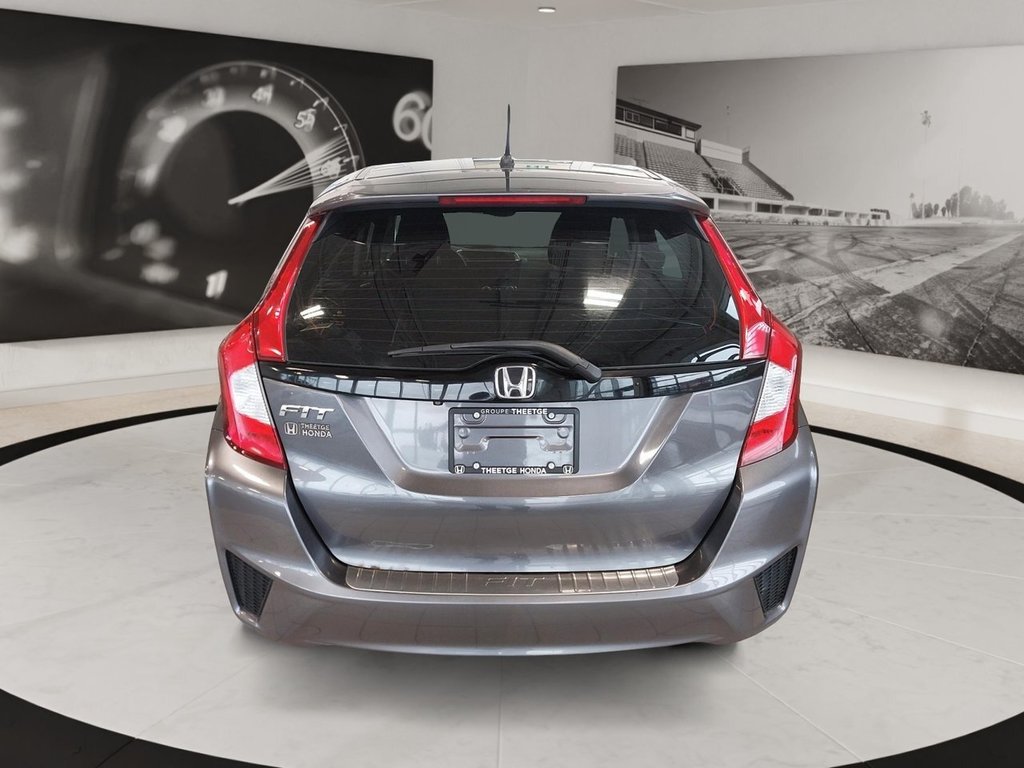 2015 Honda Fit in Quebec, Quebec - 5 - w1024h768px