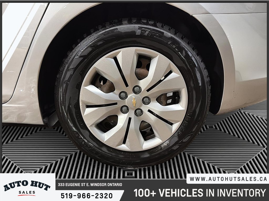 2012 Chevrolet Cruze LS+ w/1SB in Windsor, Ontario - 6 - w1024h768px