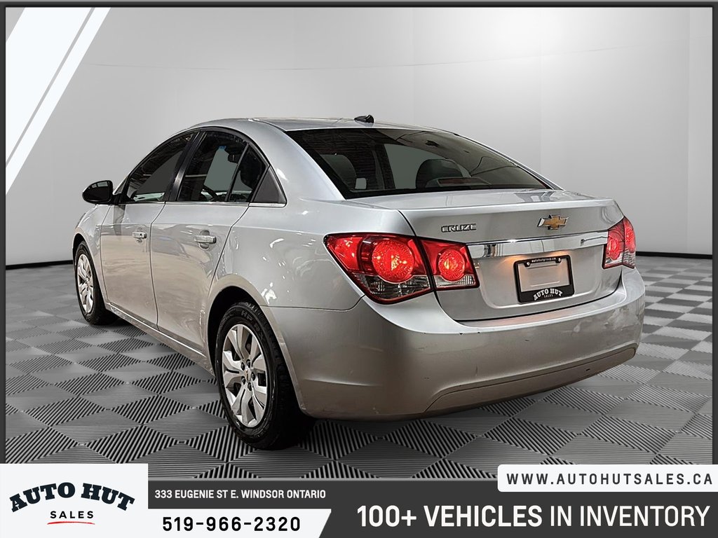 2012 Chevrolet Cruze LS+ w/1SB in Windsor, Ontario - 4 - w1024h768px