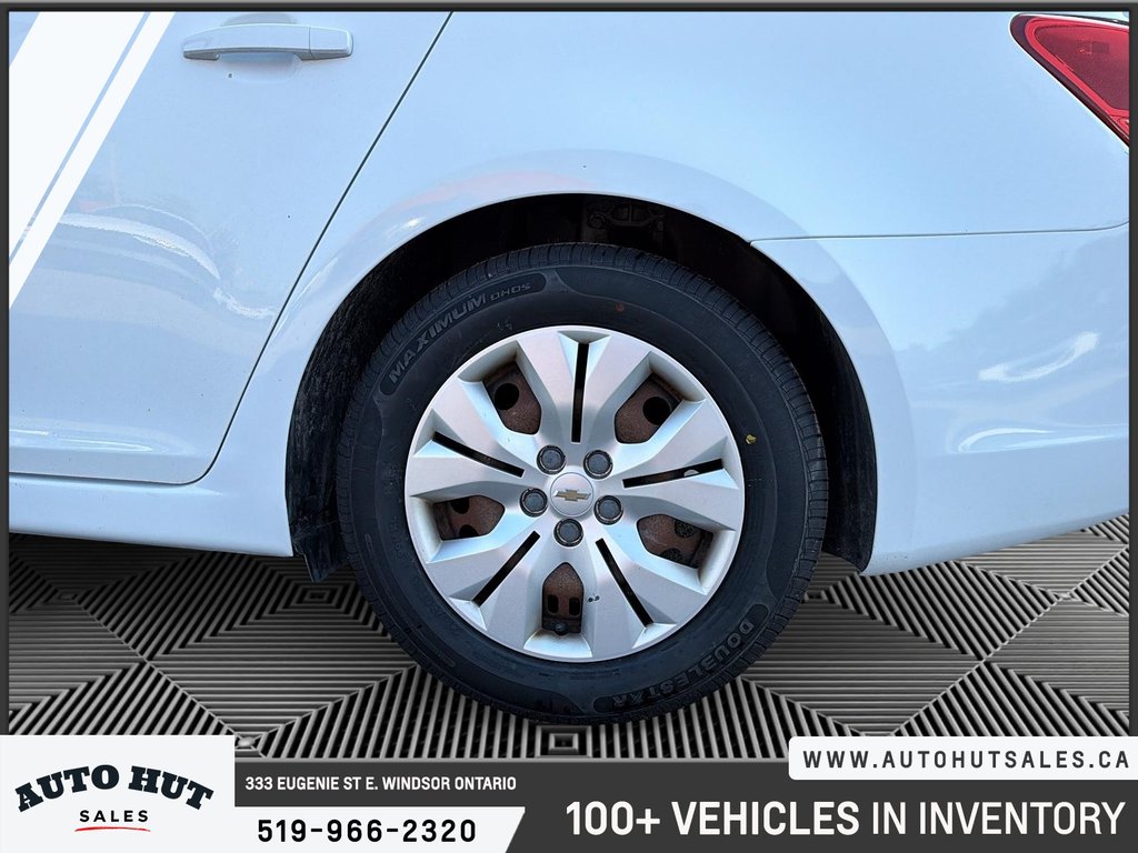 2015 Chevrolet Cruze 1LT in Windsor, Ontario - 7 - w1024h768px