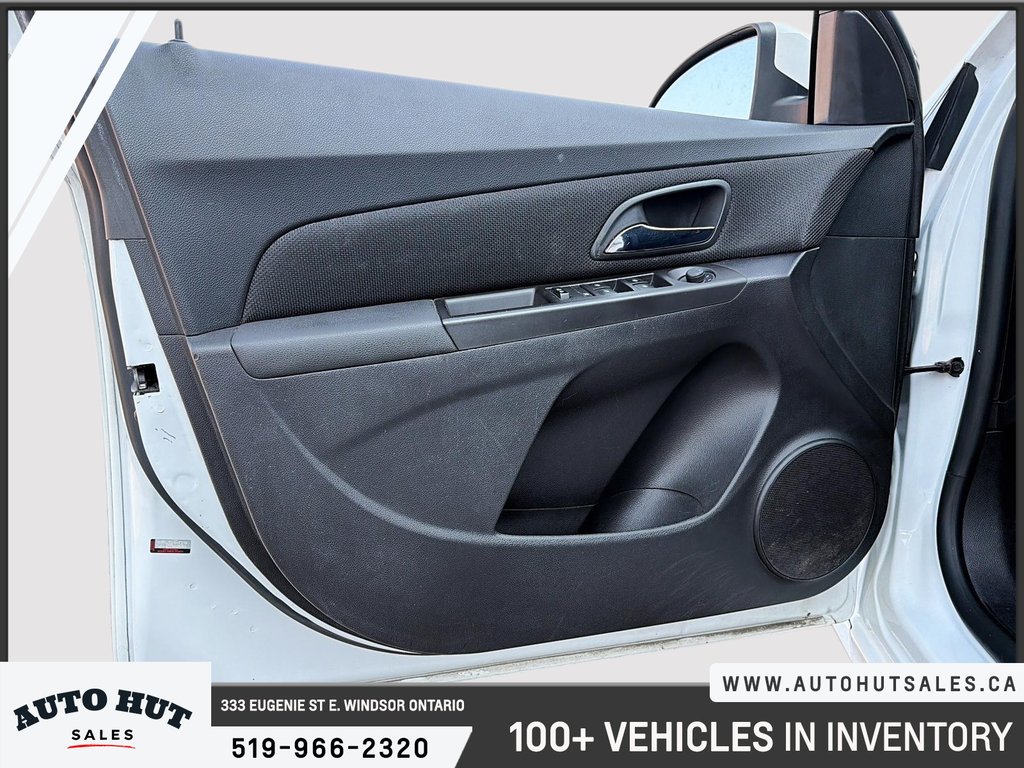 2015 Chevrolet Cruze 1LT in Windsor, Ontario - 11 - w1024h768px
