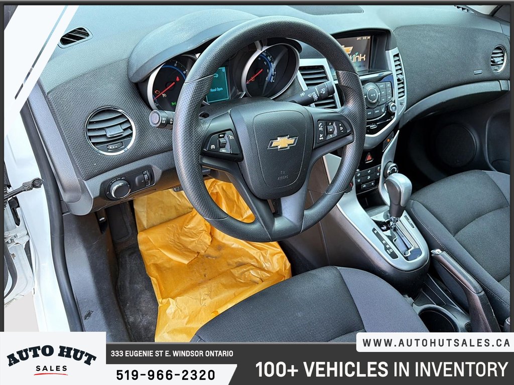 2015 Chevrolet Cruze 1LT in Windsor, Ontario - 10 - w1024h768px