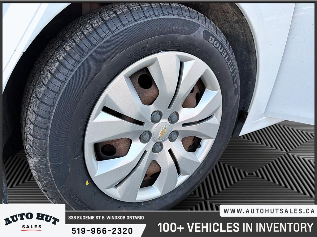 2015 Chevrolet Cruze 1LT in Windsor, Ontario - 20 - w1024h768px