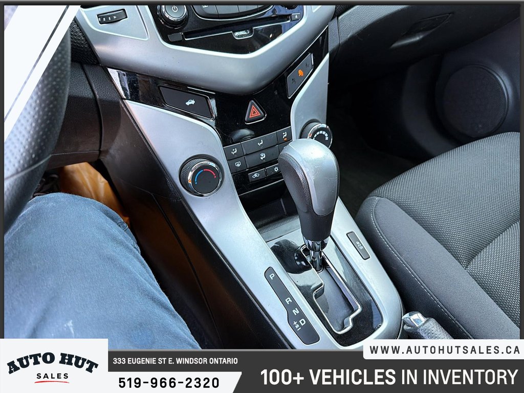 2015 Chevrolet Cruze 1LT in Windsor, Ontario - 15 - w1024h768px