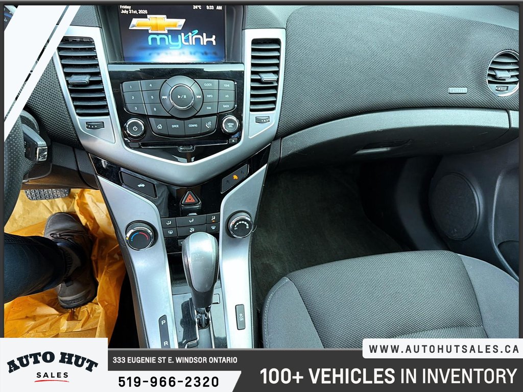 2015 Chevrolet Cruze 1LT in Windsor, Ontario - 16 - w1024h768px
