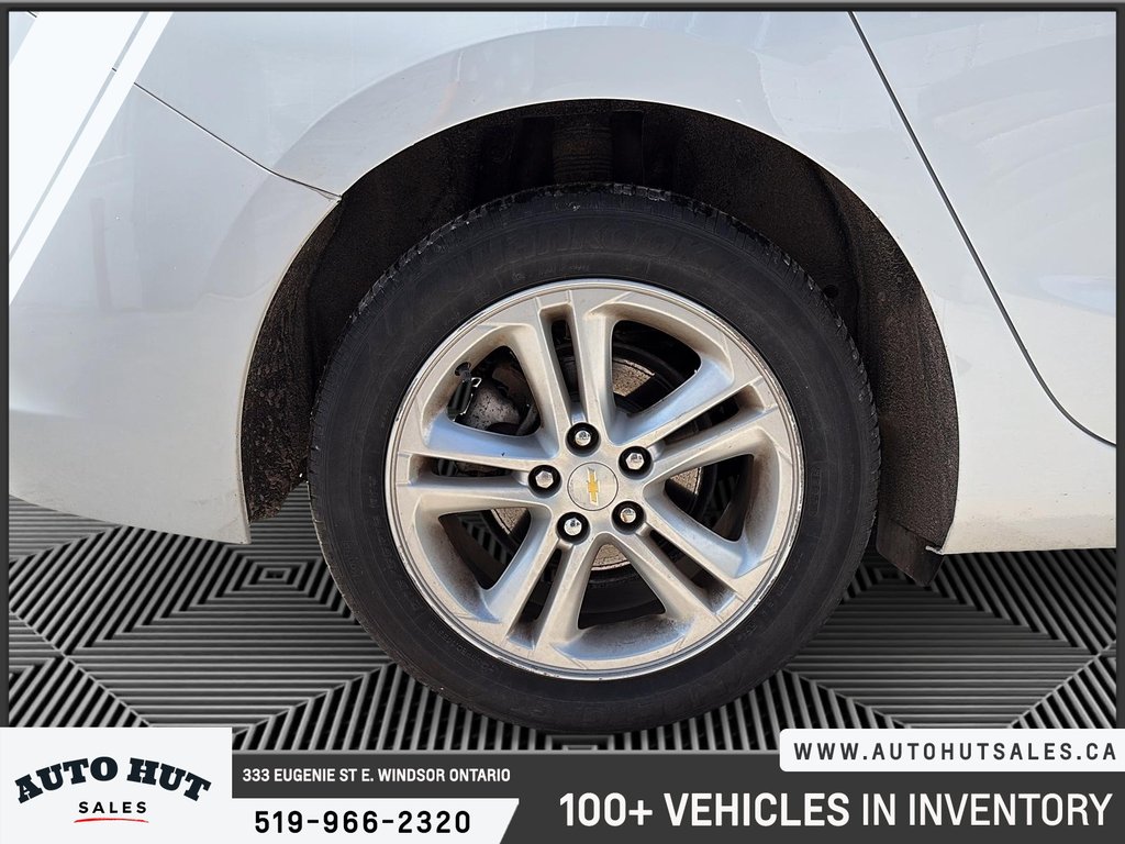 2016 Chevrolet Cruze LT in Windsor, Ontario - 7 - w1024h768px