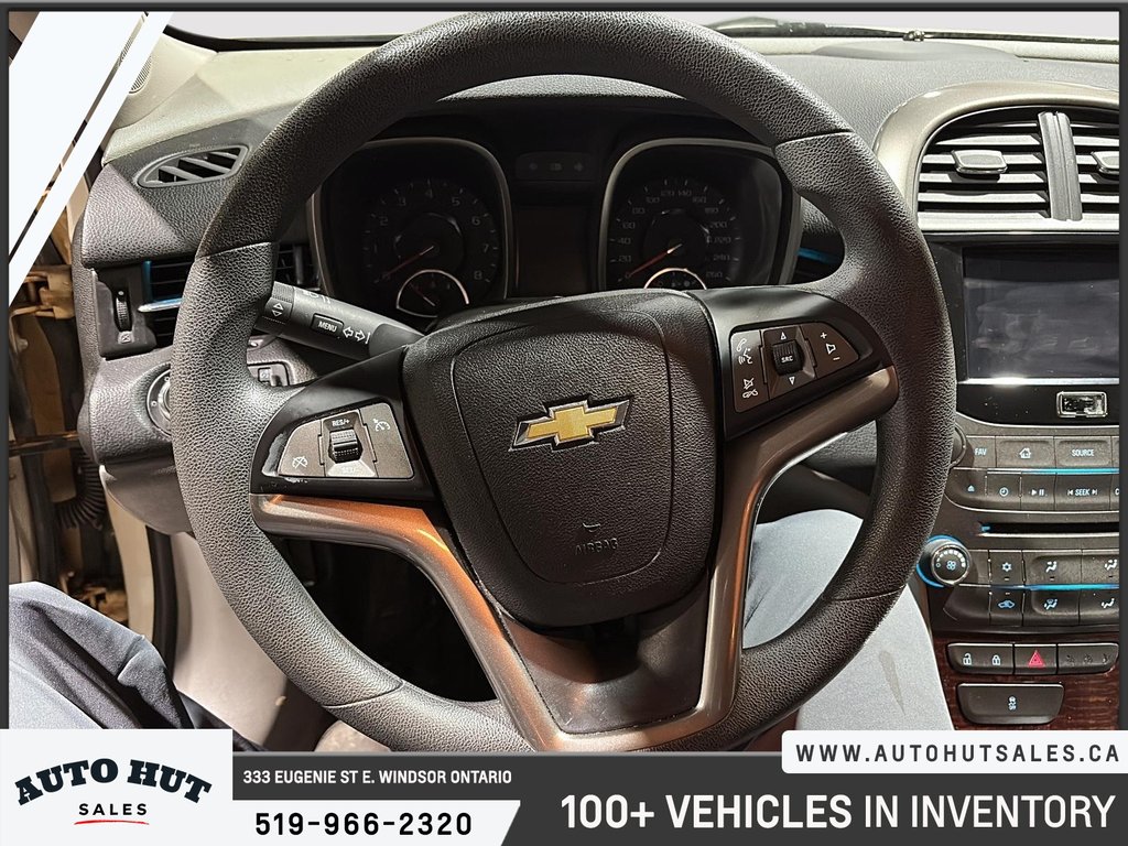 2013 Chevrolet Malibu LT in Windsor, Ontario - 10 - w1024h768px