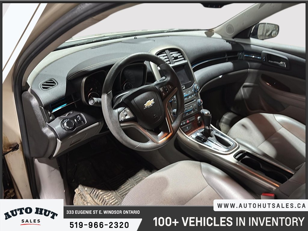 2013 Chevrolet Malibu LT in Windsor, Ontario - 8 - w1024h768px