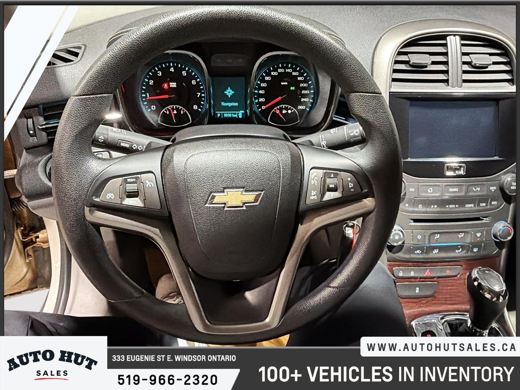 2013 Chevrolet Malibu LT in Windsor, Ontario - 12 - w1024h768px