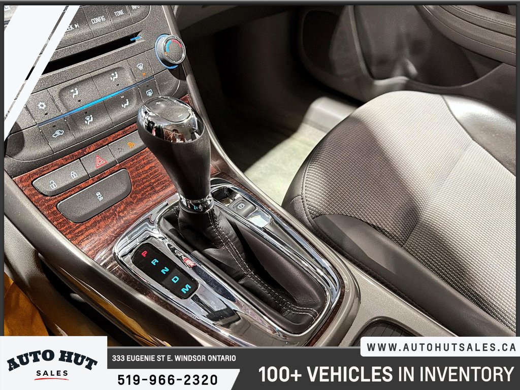 2013 Chevrolet Malibu LT in Windsor, Ontario - 15 - w1024h768px