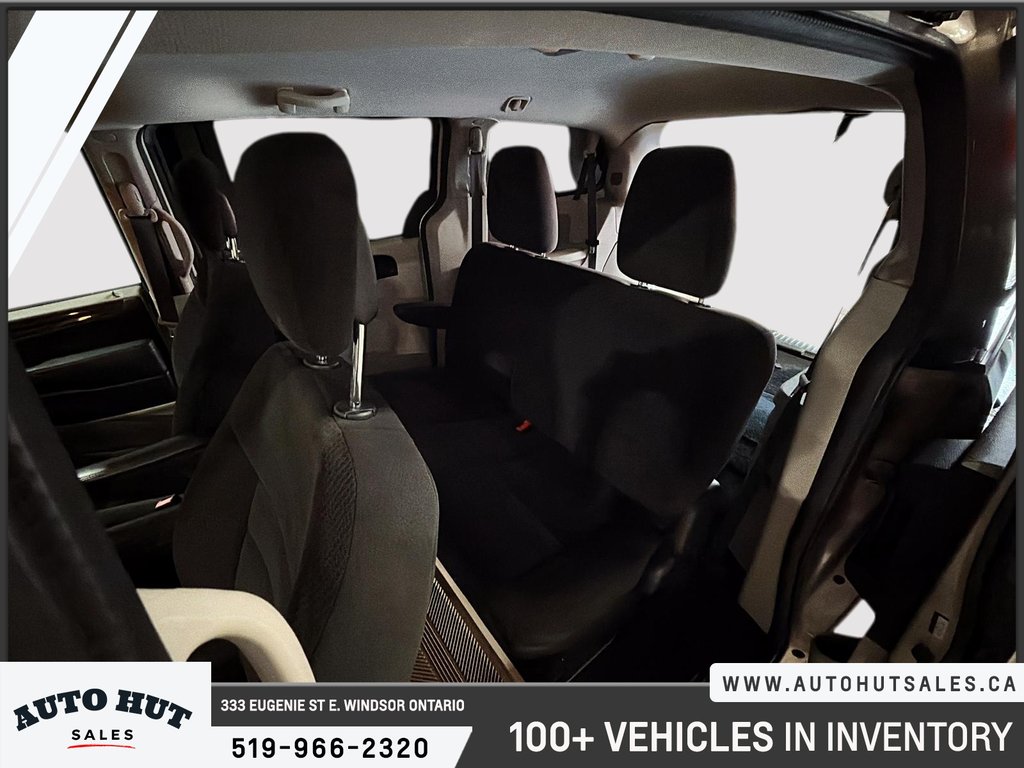2016 Dodge Grand Caravan Canada Value Package in Windsor, Ontario - 17 - w1024h768px