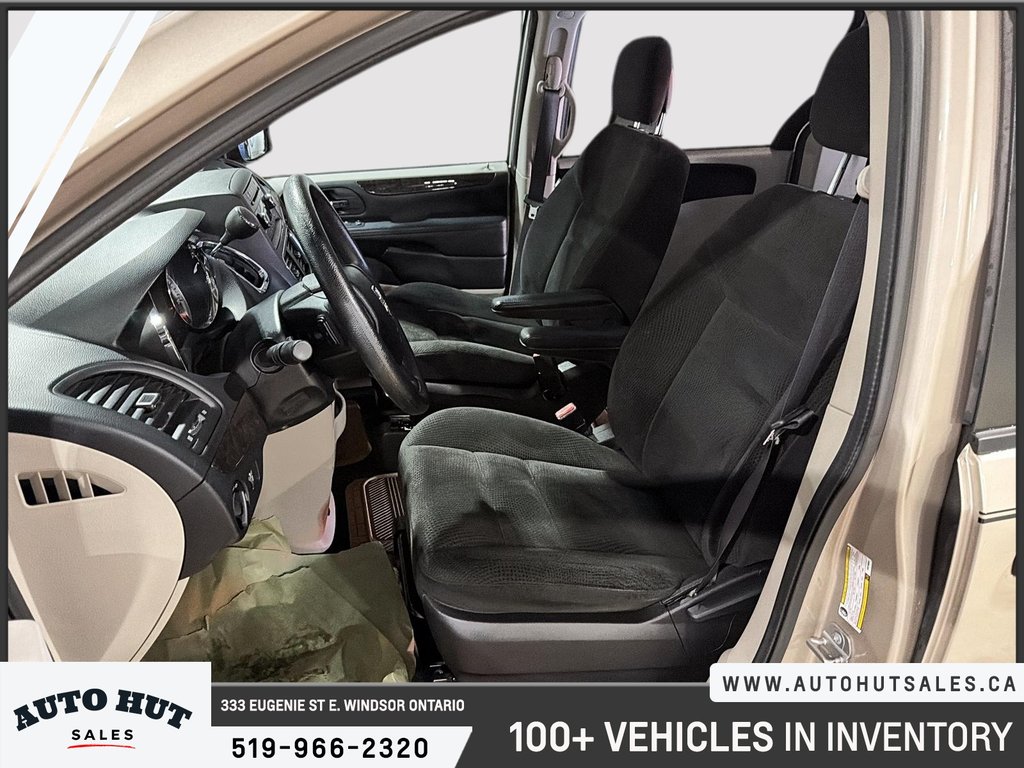 2016 Dodge Grand Caravan Canada Value Package in Windsor, Ontario - 9 - w1024h768px