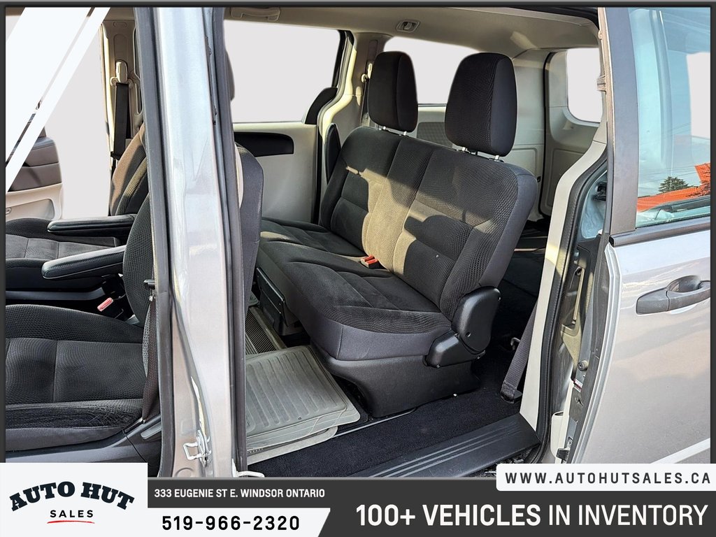 2018 Dodge Grand Caravan Canada Value Package in Windsor, Ontario - 18 - w1024h768px