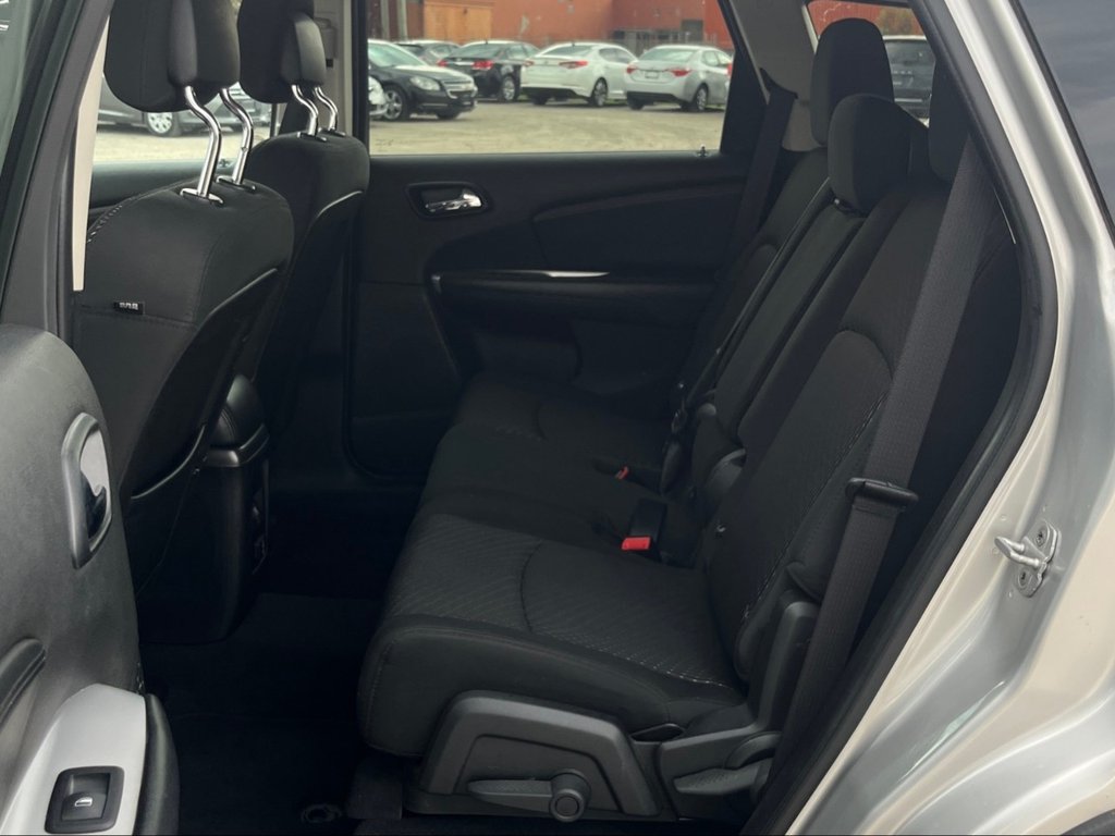 2012 Dodge Journey SXT in Windsor, Ontario - 11 - w1024h768px
