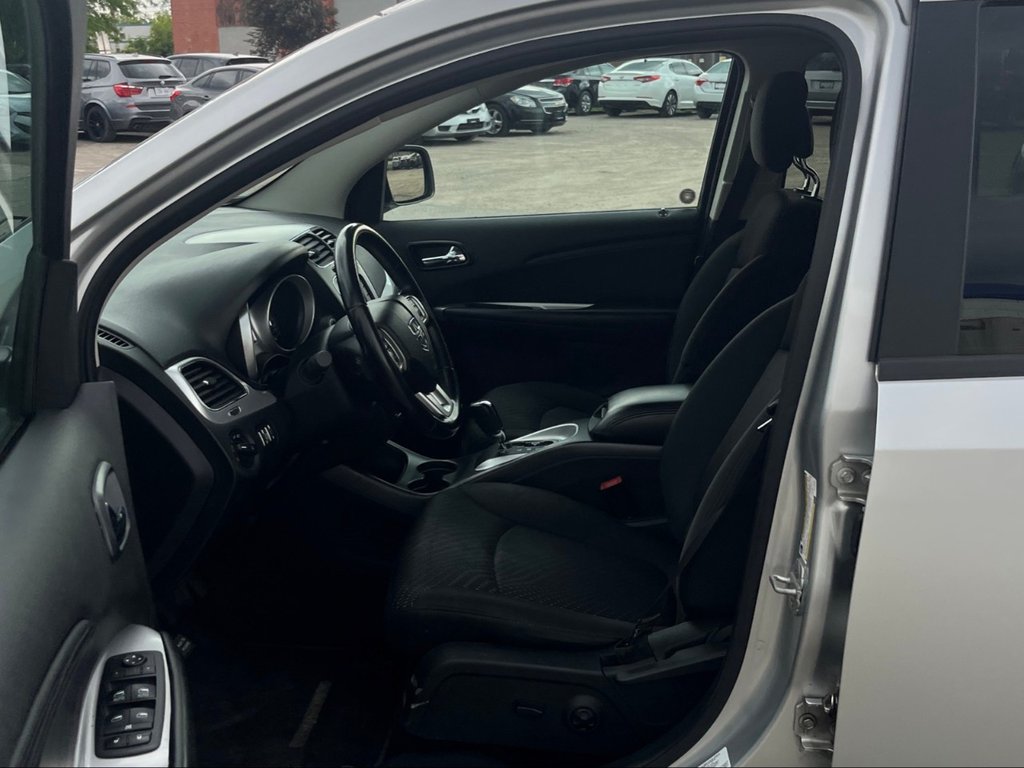 2012 Dodge Journey SXT in Windsor, Ontario - 7 - w1024h768px