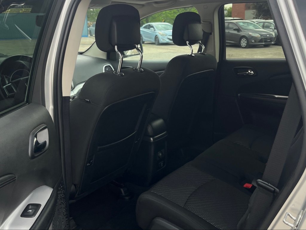 2012 Dodge Journey SXT in Windsor, Ontario - 12 - w1024h768px