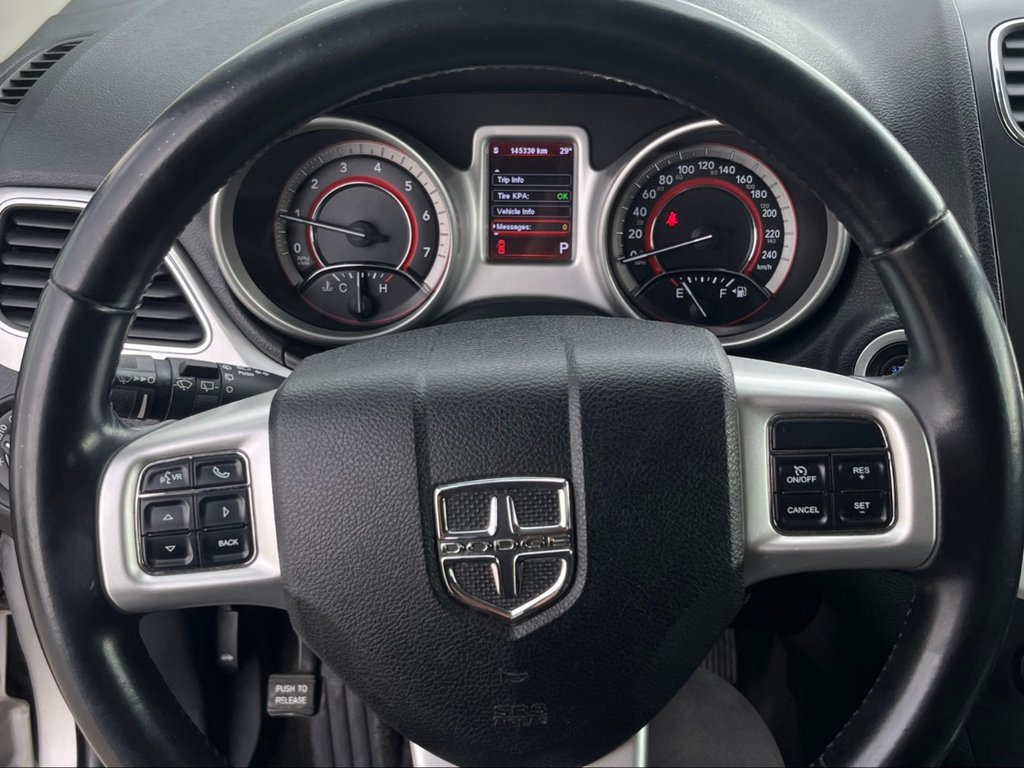 2012 Dodge Journey SXT in Windsor, Ontario - 8 - w1024h768px