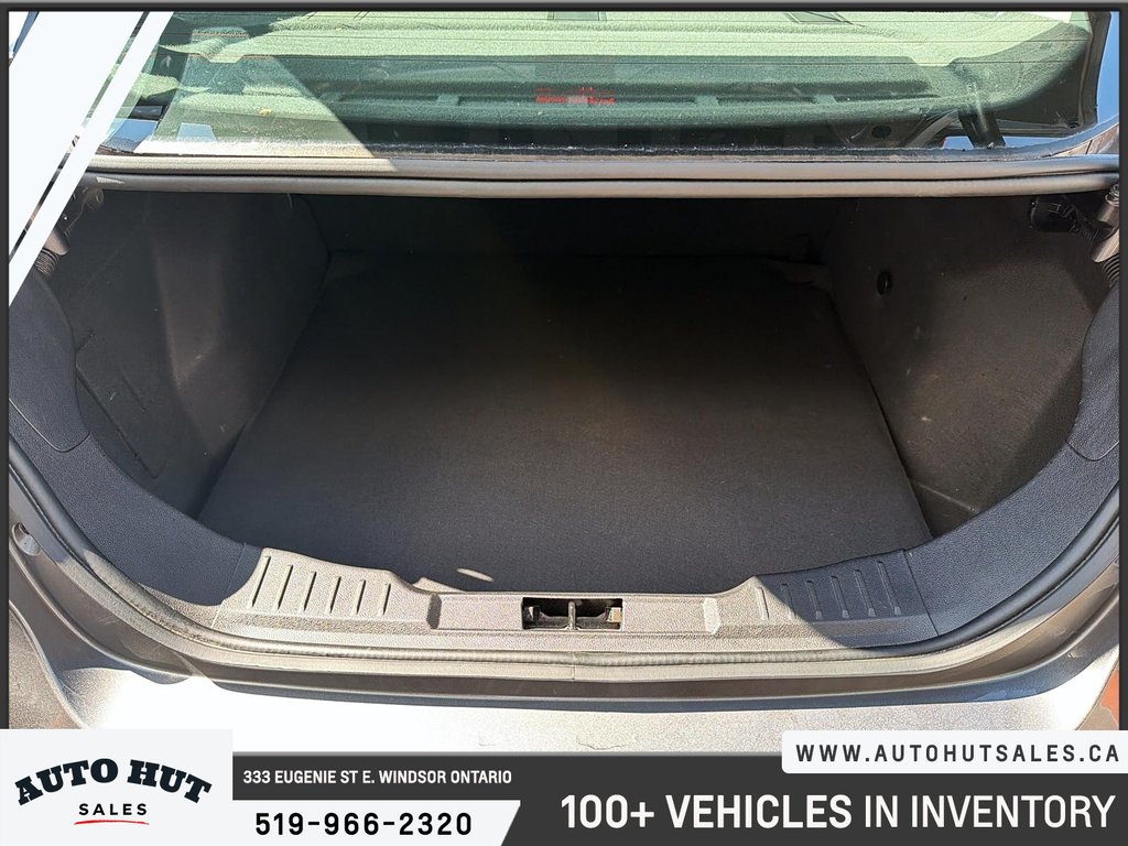 2013 Ford Focus SE in Windsor, Ontario - 6 - w1024h768px