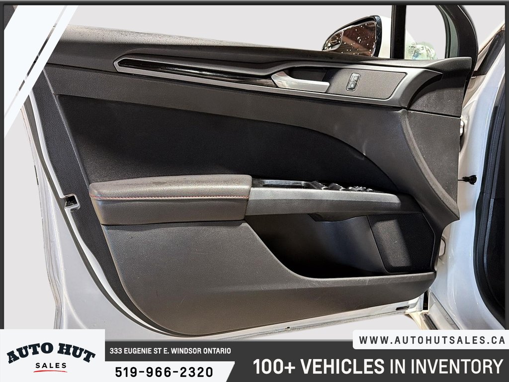 2013 Ford Fusion SE in Windsor, Ontario - 11 - w1024h768px